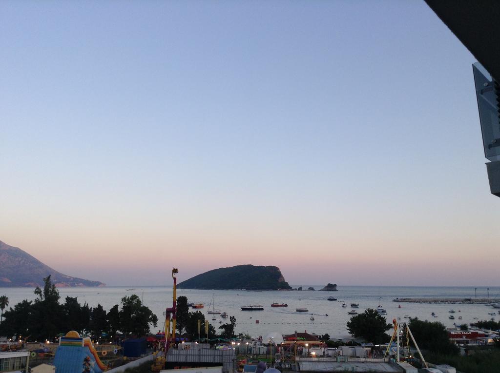 Seaview Apartment